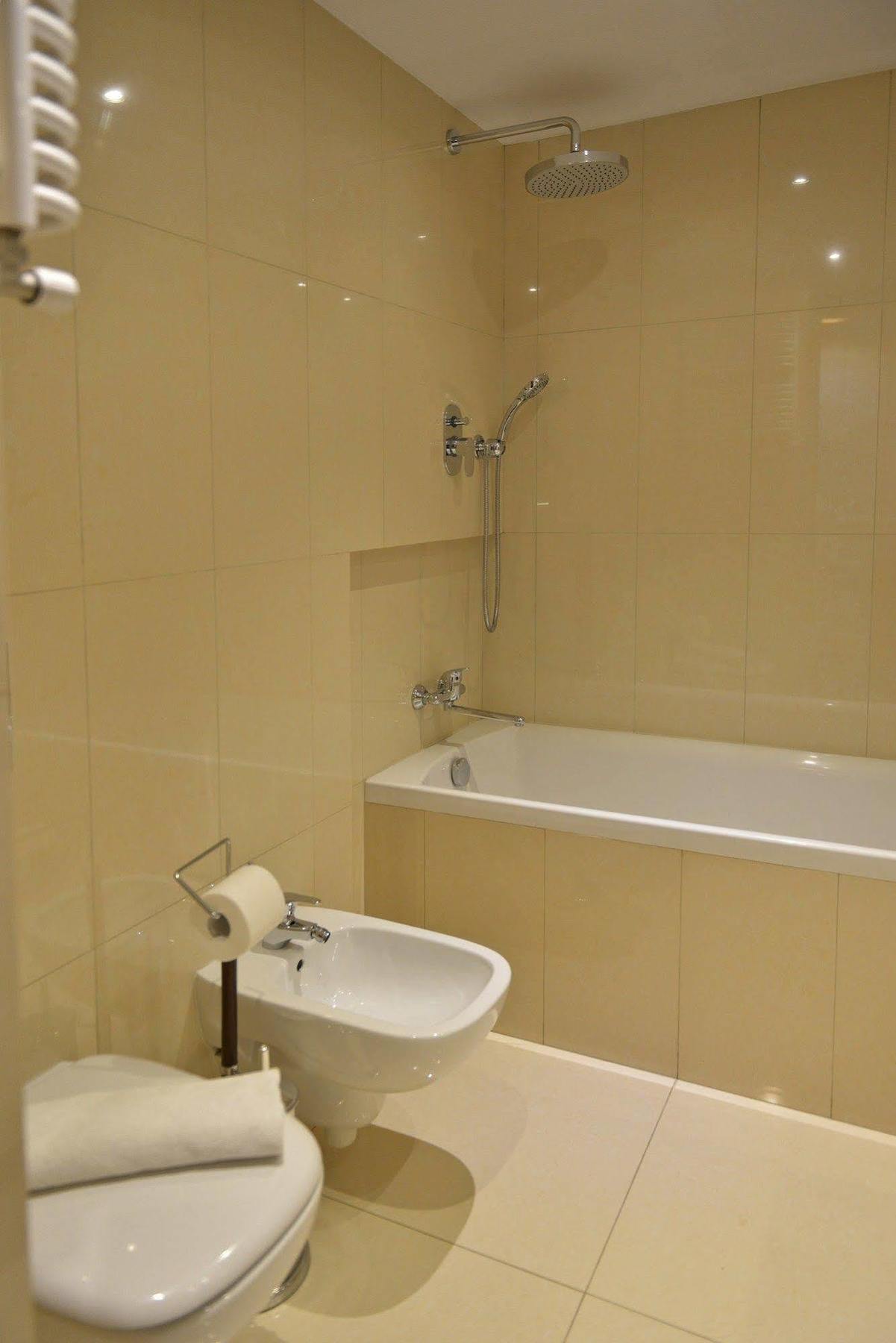 La Gioia Magic Orient Apartments كراكوفيا المظهر الخارجي الصورة