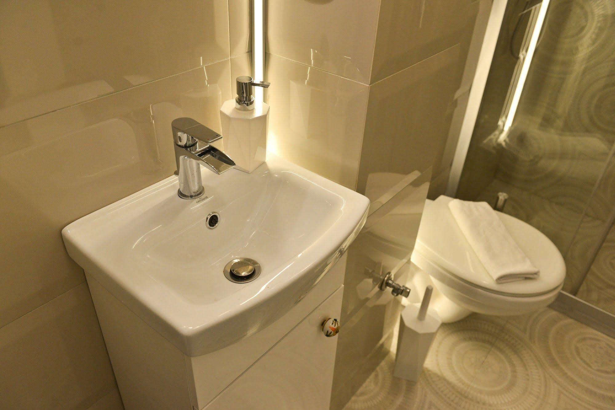 La Gioia Magic Orient Apartments كراكوفيا المظهر الخارجي الصورة